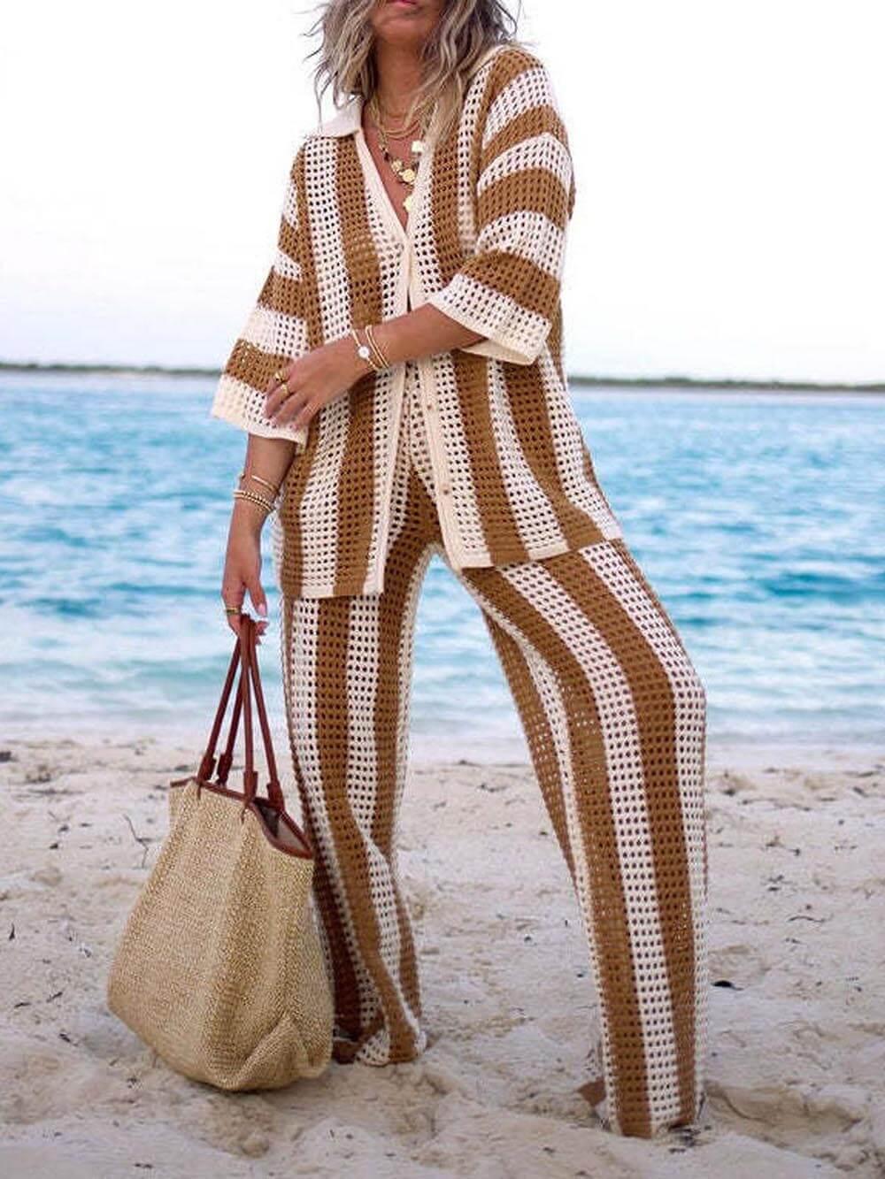 Conjunto a rayas con escote en V