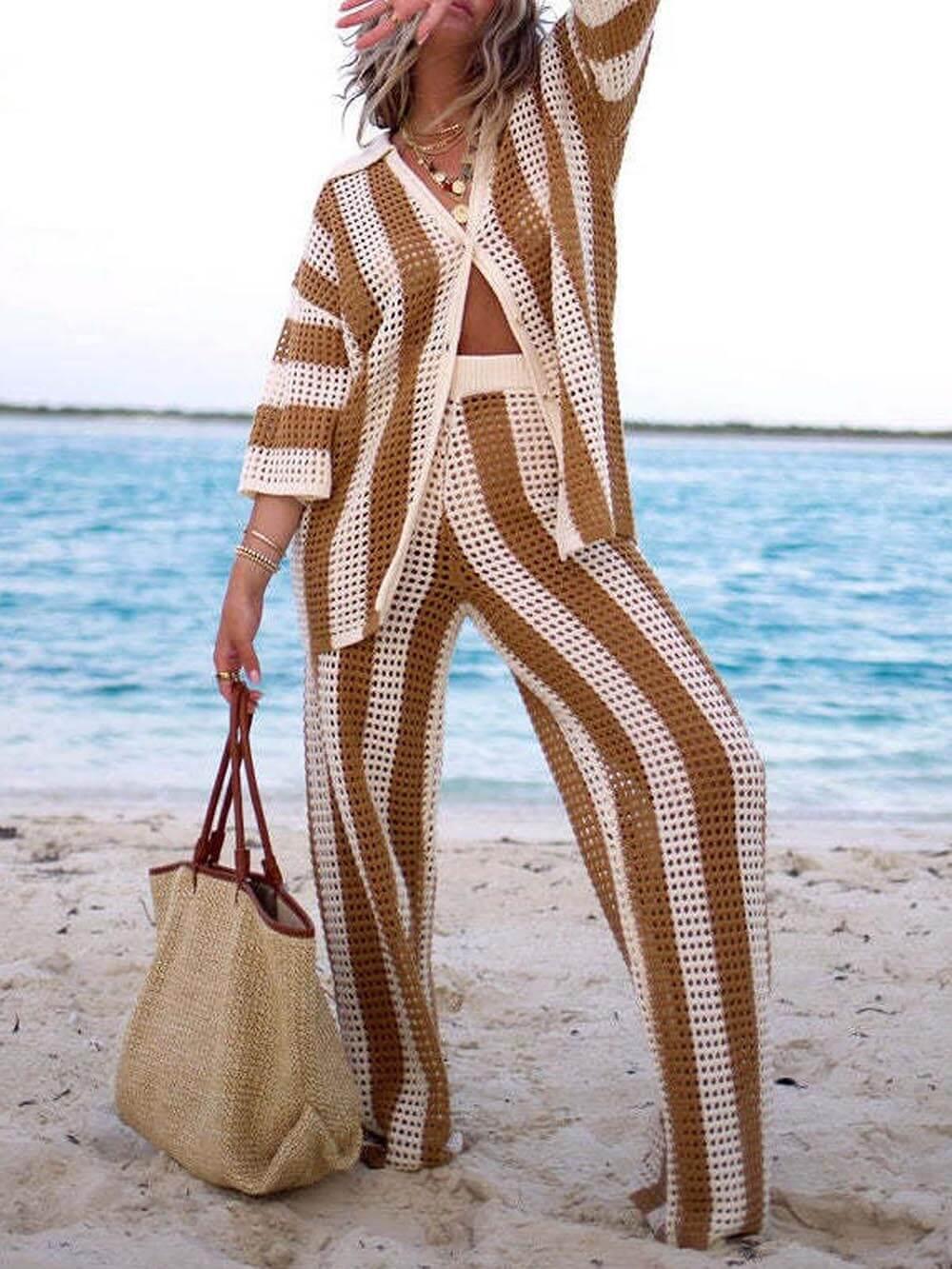 Conjunto a rayas con escote en V