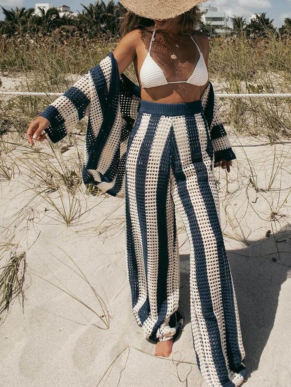 Conjunto a rayas con escote en V