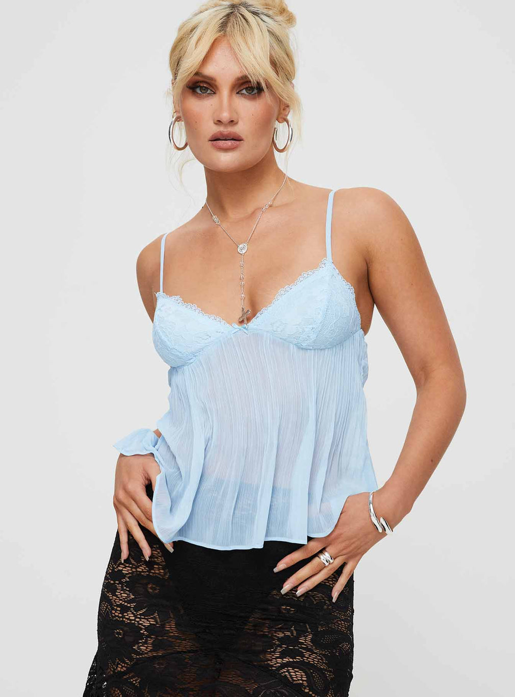 TOP LENCERO PLISADO CON ENCAJE