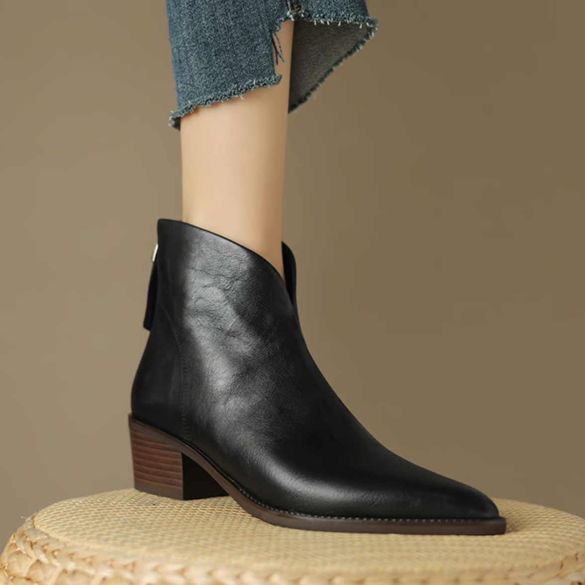 Botines con tacón bajo