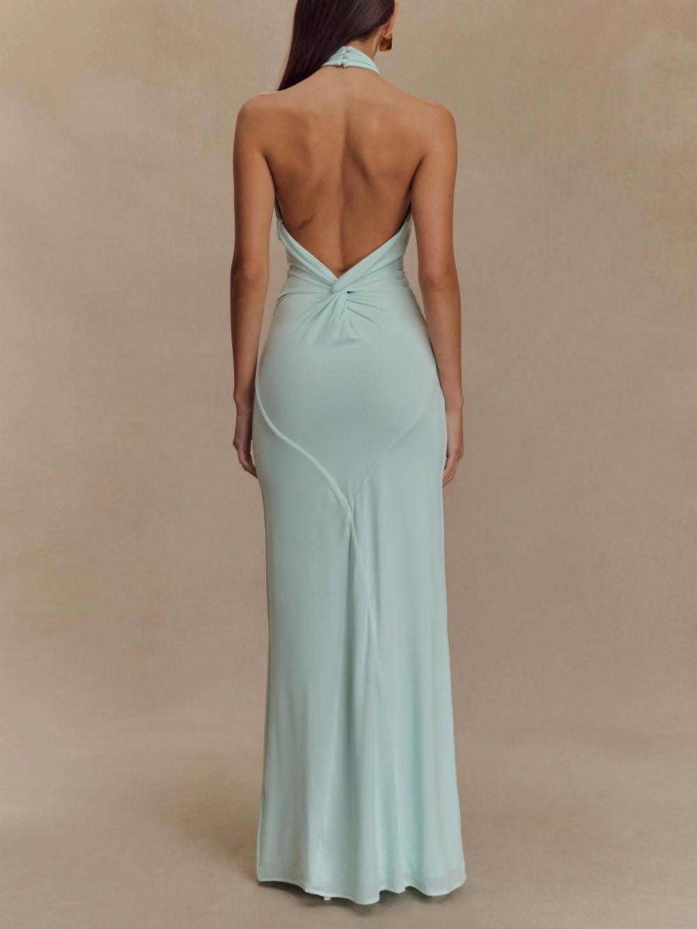 Vestido largo con cuello halter y corte ajustado