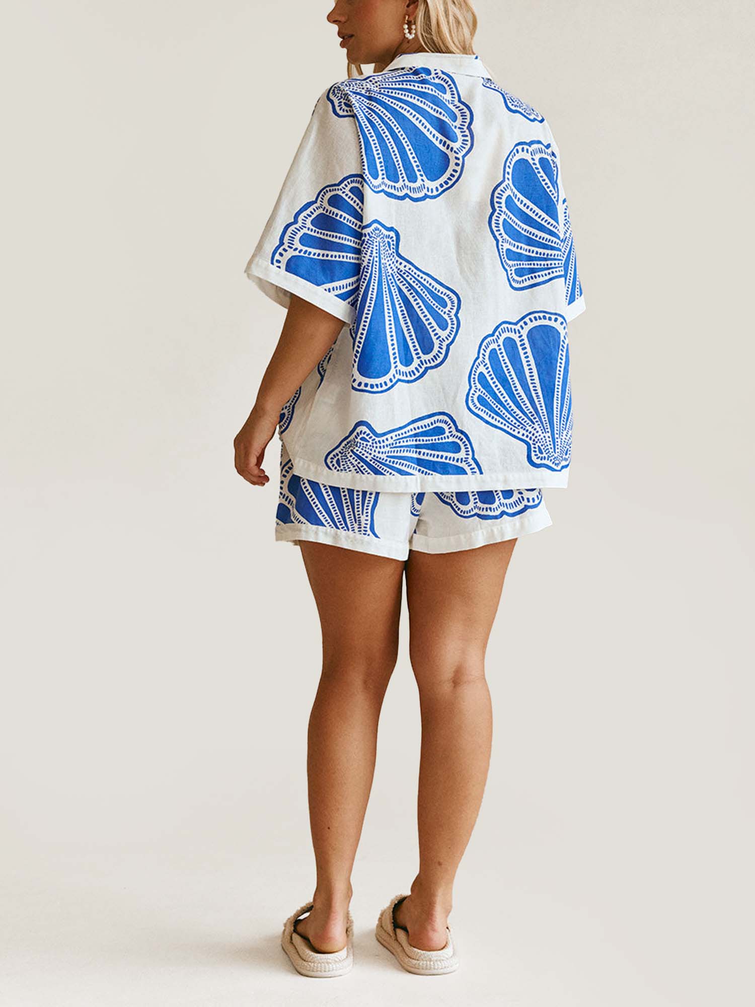 CONJUNTO ESTAMPADO CAMISA Y SHORT FLUIDO