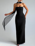Vestido largo negro con cintura metida