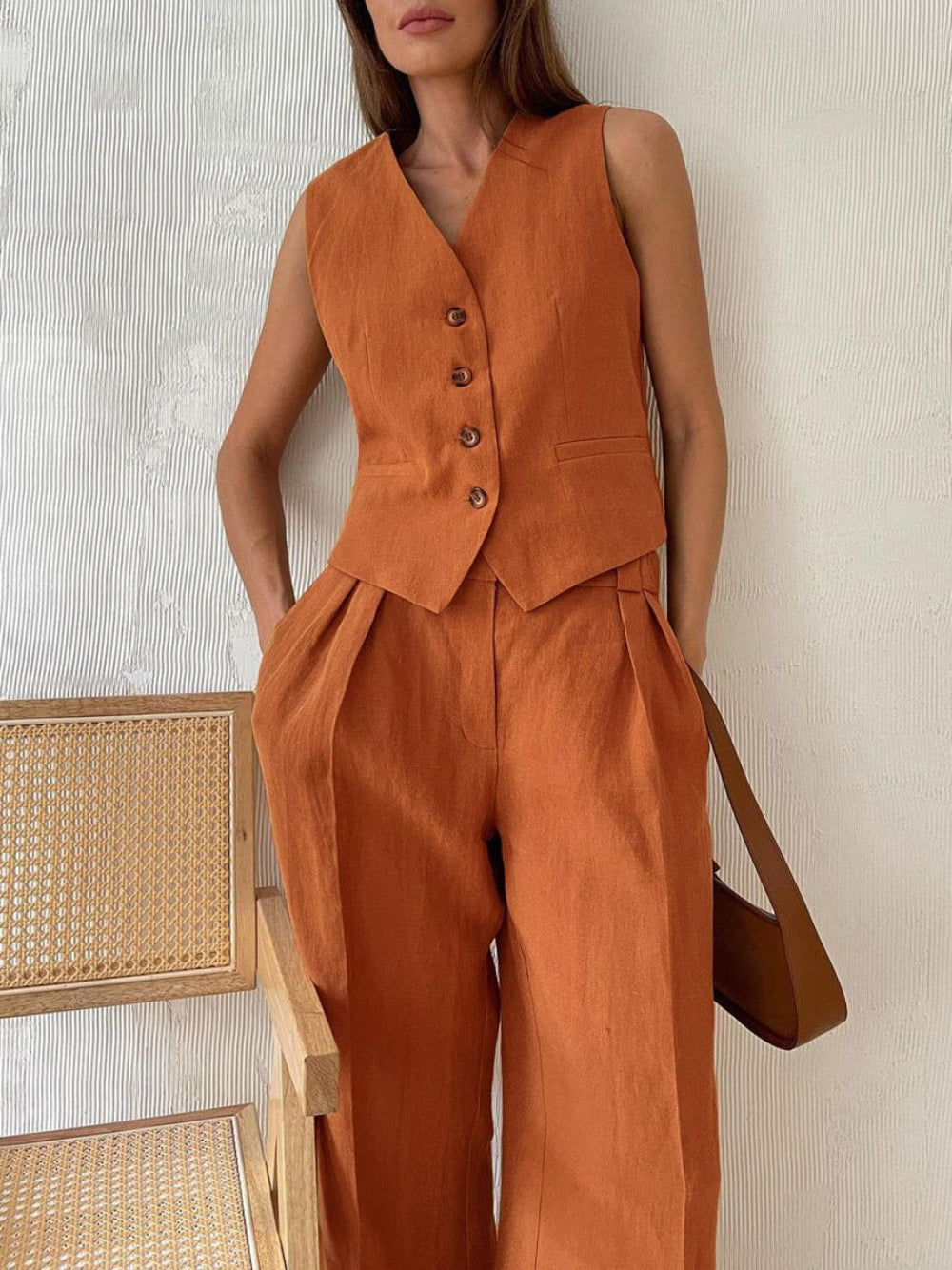Conjunto tipo lino plisado con cuello en V