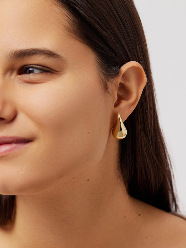 Pendientes colgantes dorados