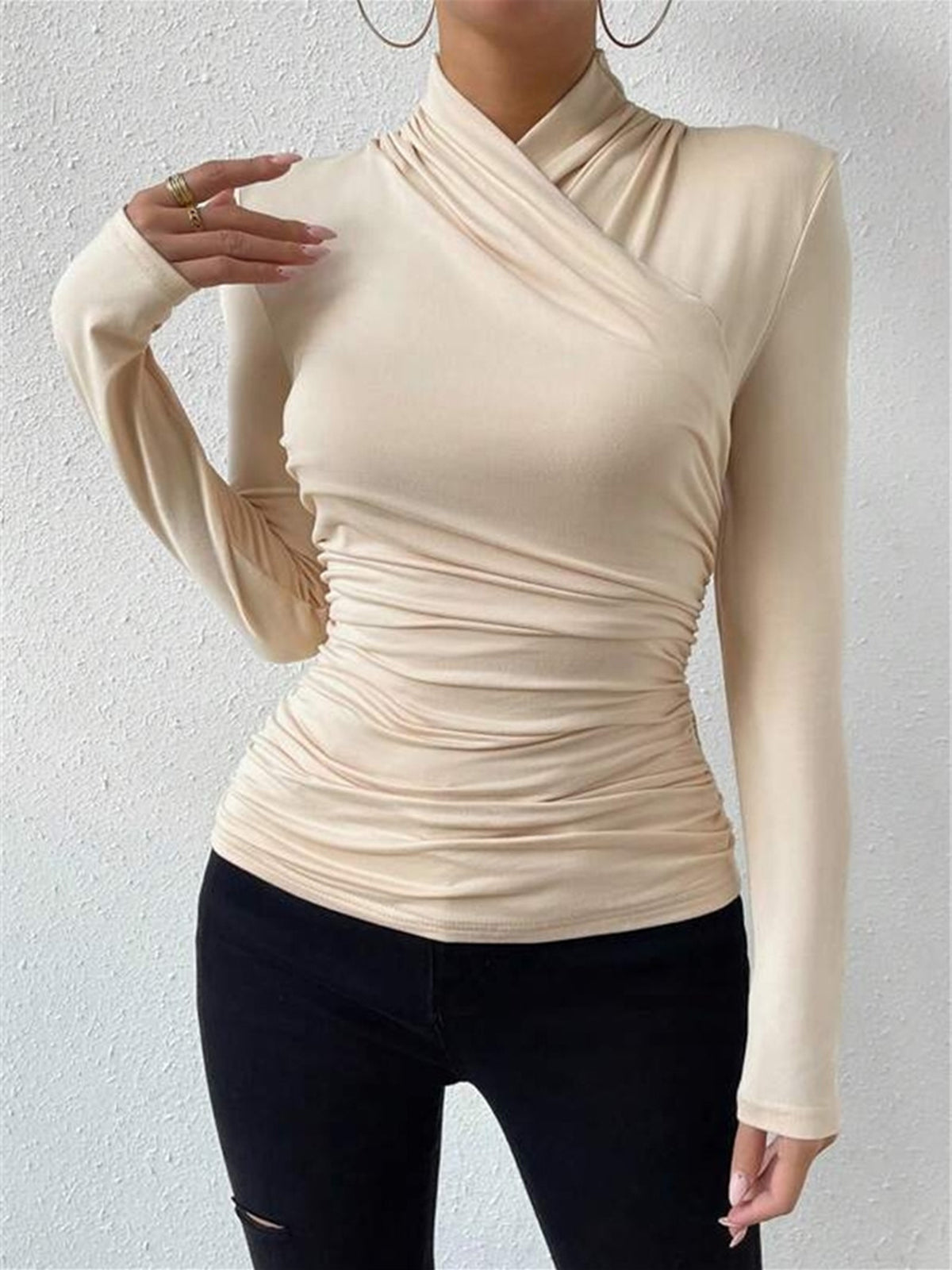 CAMISETA CRUZADA CON CUELLO PLISADO