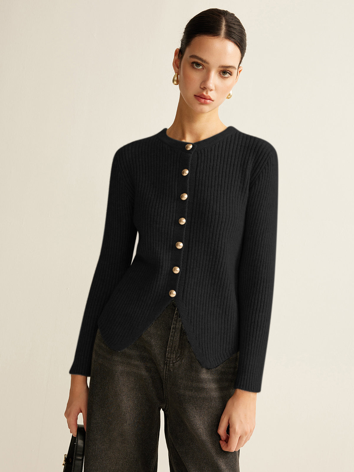 CARDIGAN CON BOTONES Y ABERTURA LATERAL