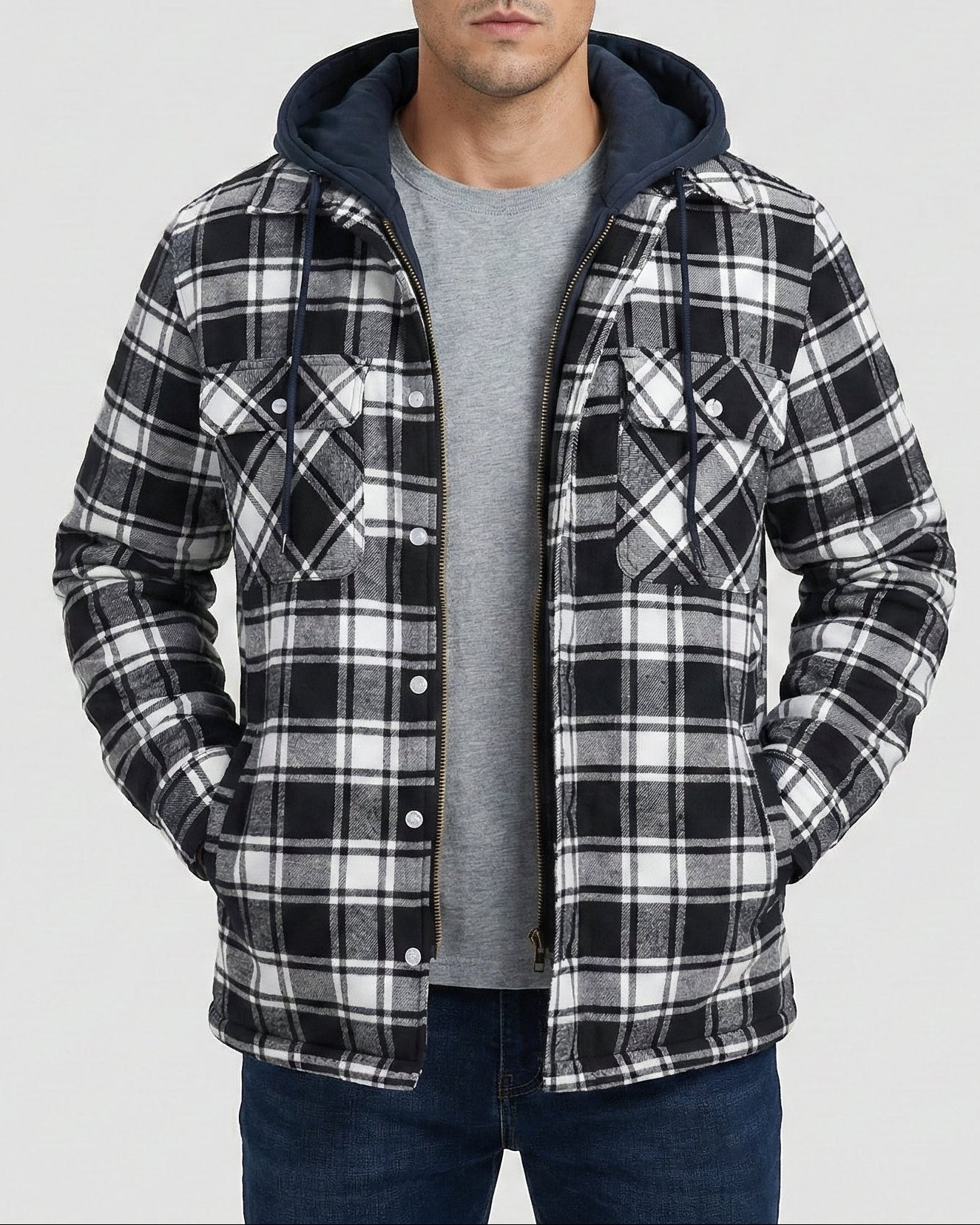 Chaqueta cálida con capucha