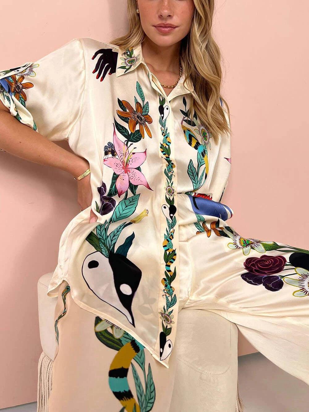 Conjunto de camisa y pantalones con estampado exclusivo en satén