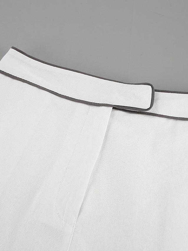 Conjunto en contraste blanco y negro