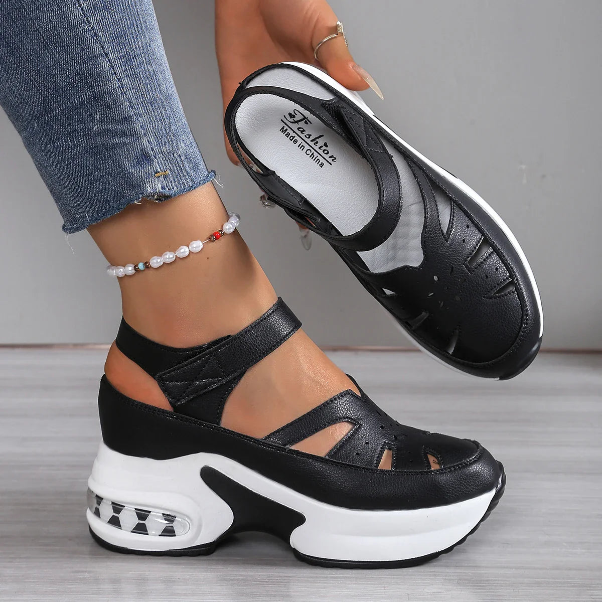 Sandalias de punta cerrada