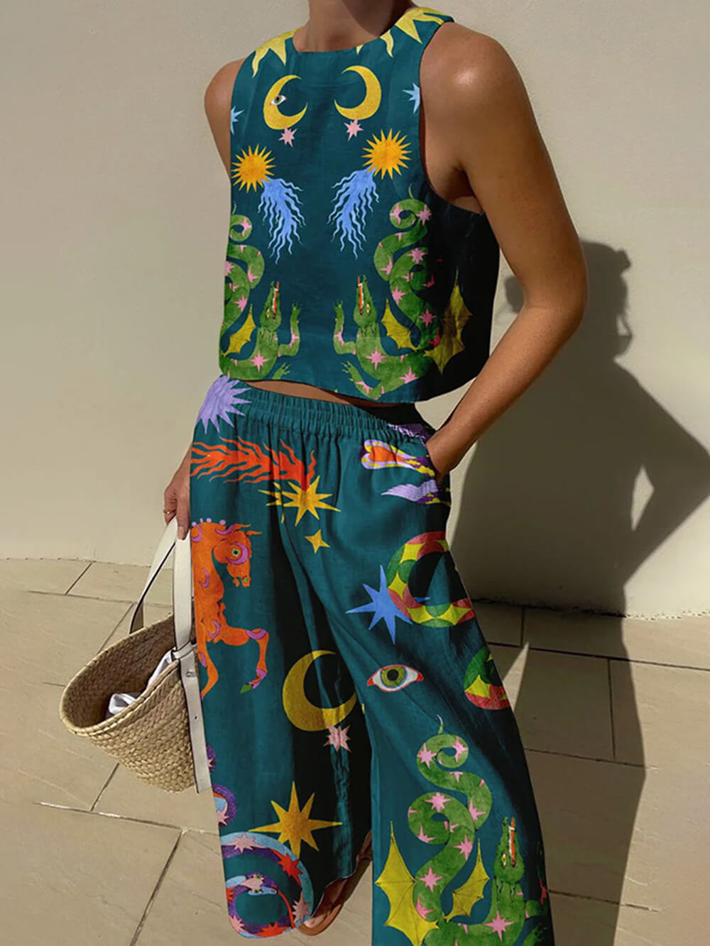 Conjunto con estampado y cintura elástica