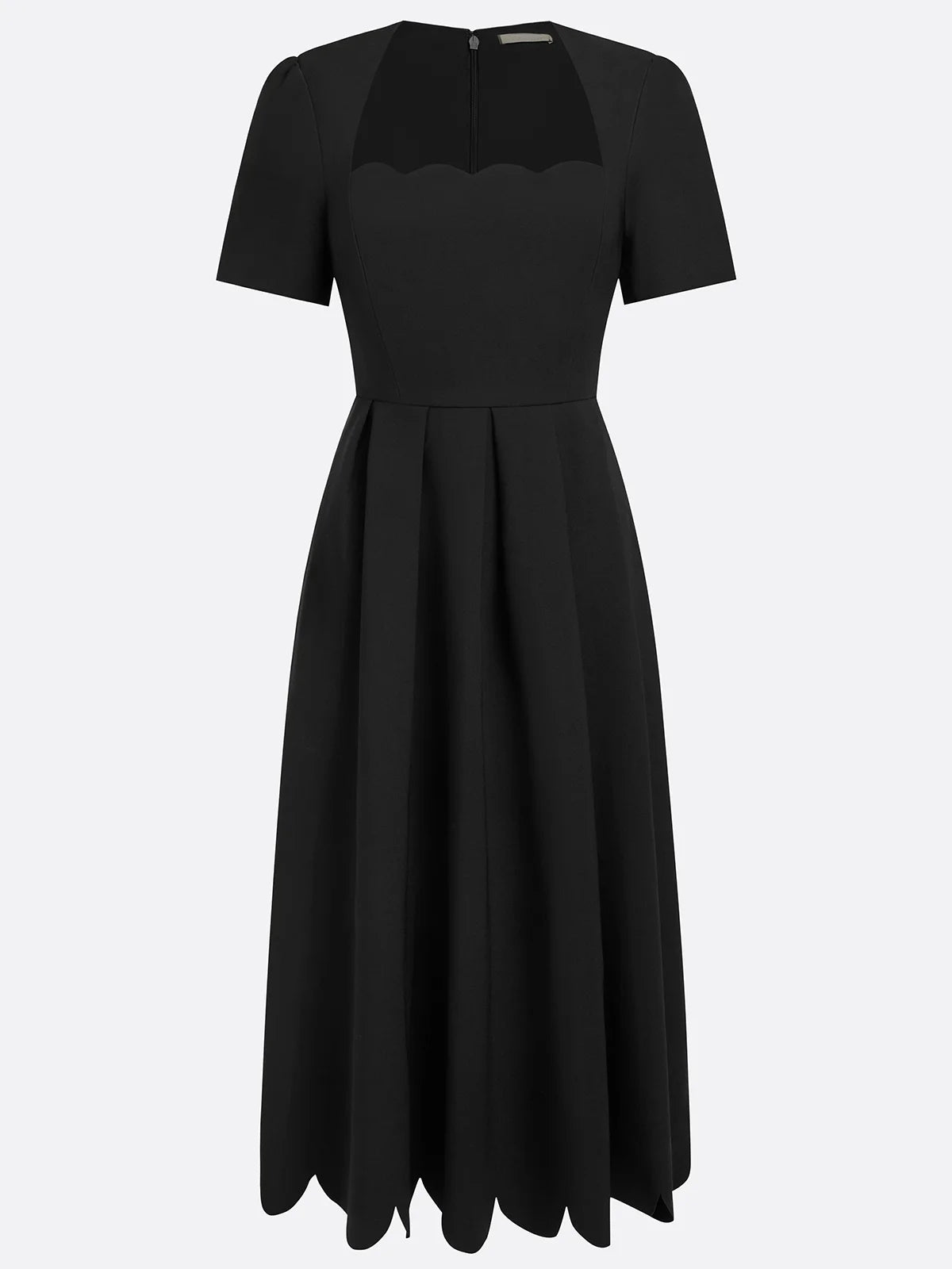 Vestido con escote cuadrado y manga corta