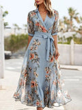 Vestido manga corta y lazo en la cintura con estampado