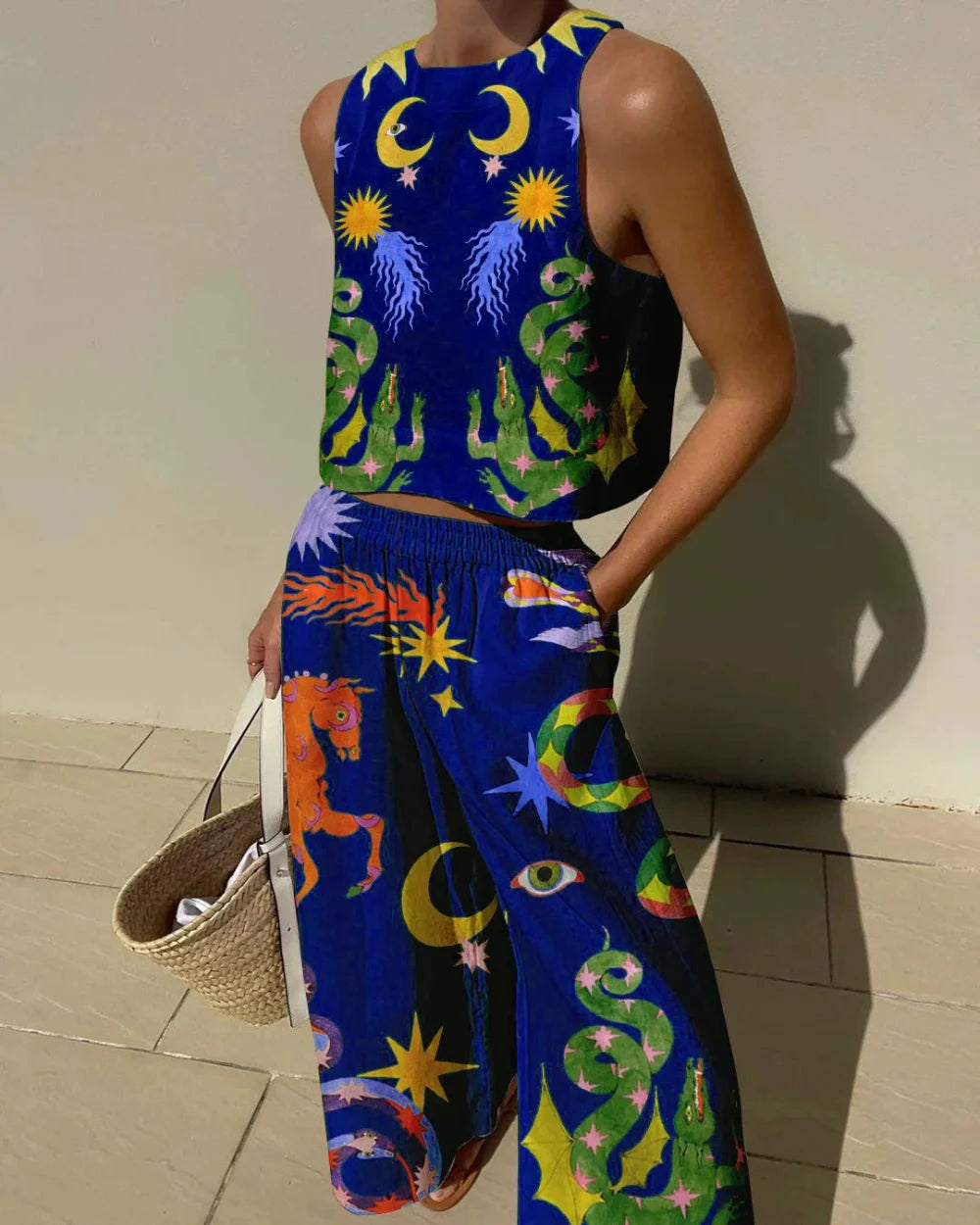 Conjunto con estampado y cintura elástica