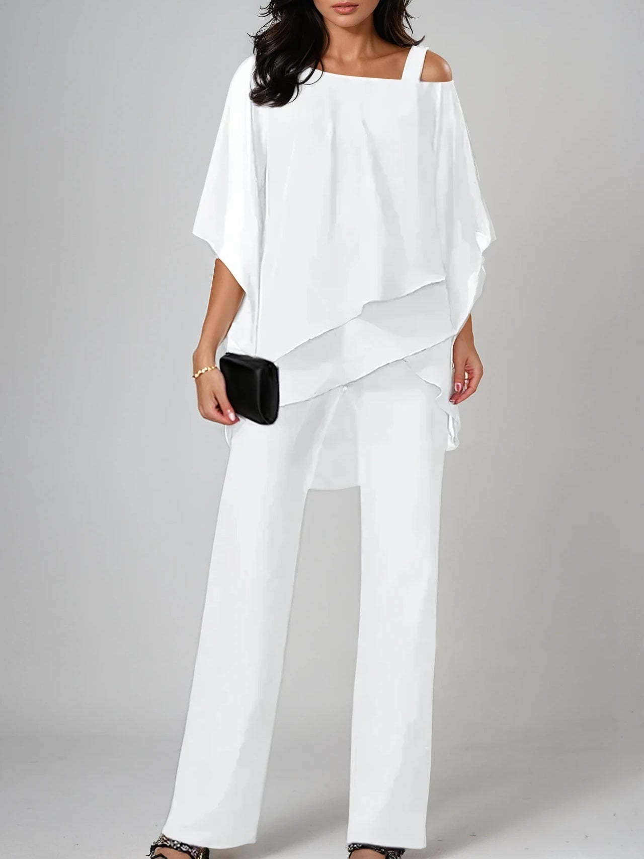 Conjunto con hombros descubiertos