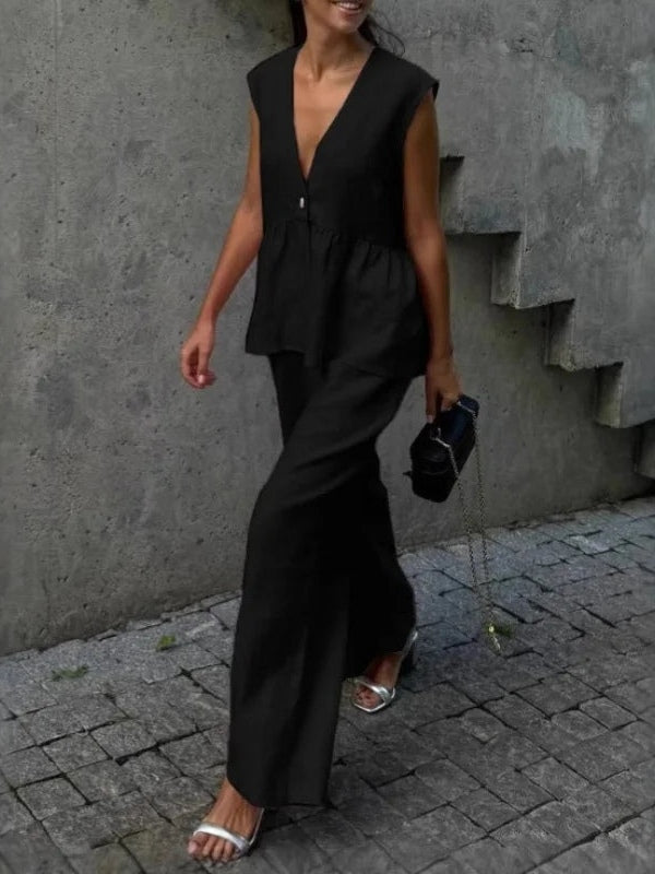 Conjunto con volantes y cuello en V
