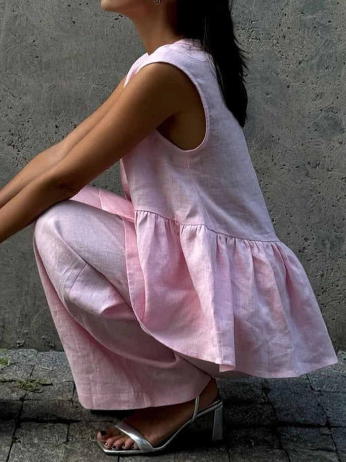 Conjunto con volantes y cuello en V
