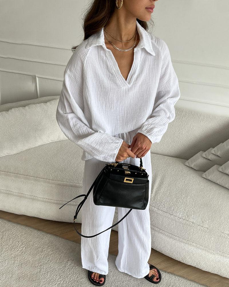 Conjunto con escote en V