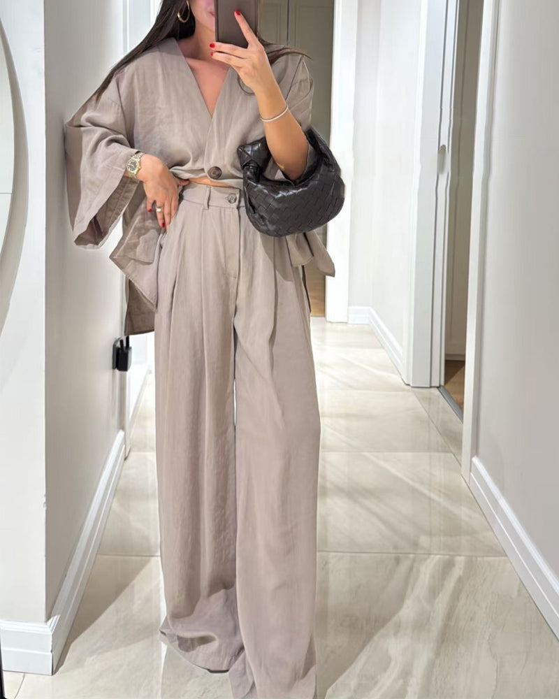 Conjunto casual con cuello en V