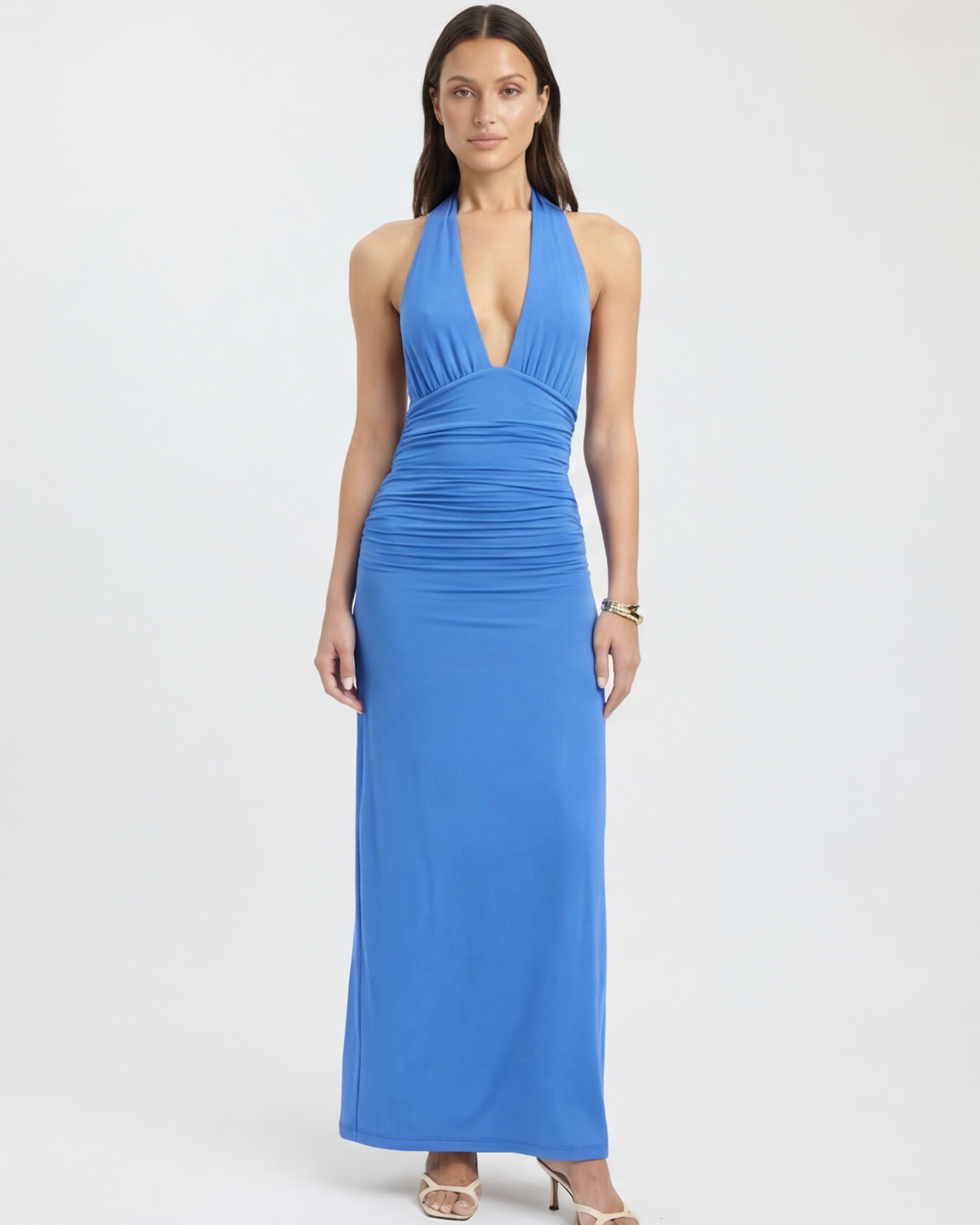 VESTIDO LARGO HALTER CON ESPALDA DESCUBIERTA