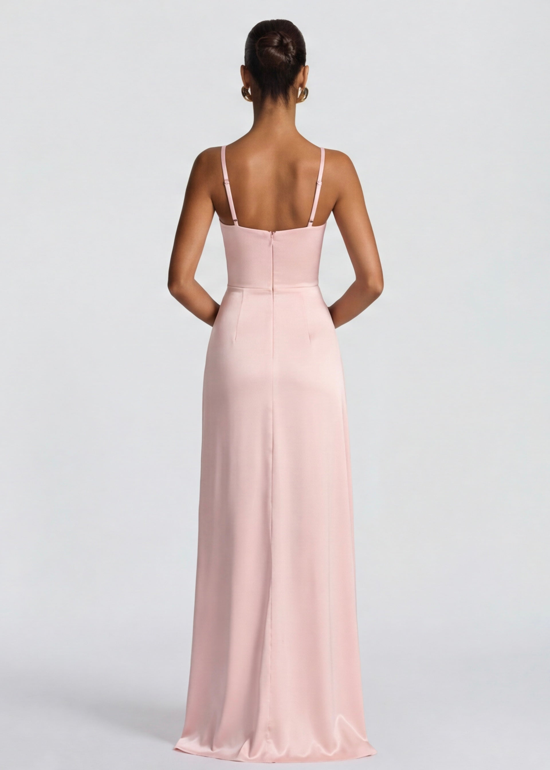 VESTIDO LARGO SATINADO CON ABERTURA