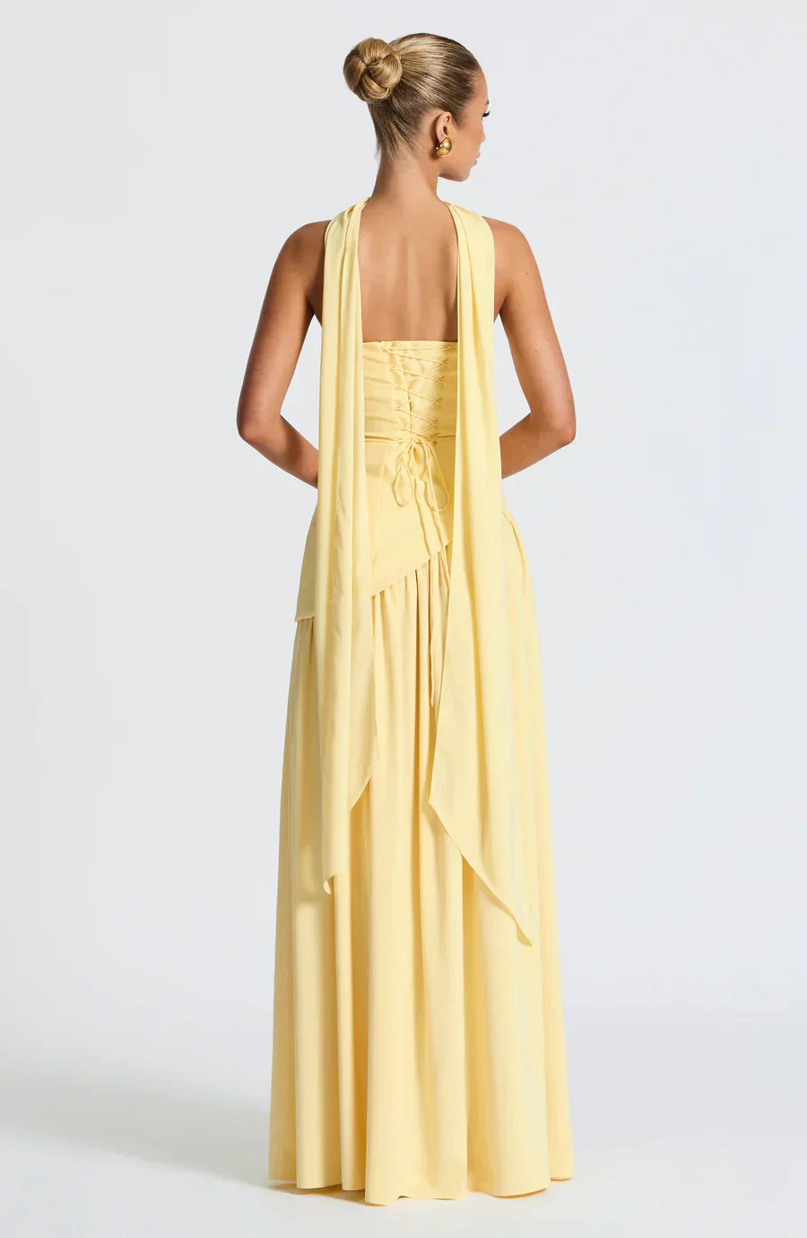 VESTIDO LARGO ASIMÉTRICO CON ABERTURA